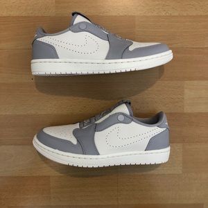 Nike womans air jordan retro 1 slip on
